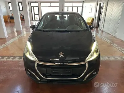 Begagnad Peugeot 208 Active 82 HK (60 kW) 2018 Blå Halvkombi
