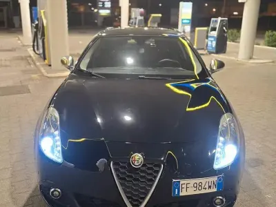 Usata Alfa Romeo Giulietta 120 CV (88 kW) 2016 Nero Utilitaria