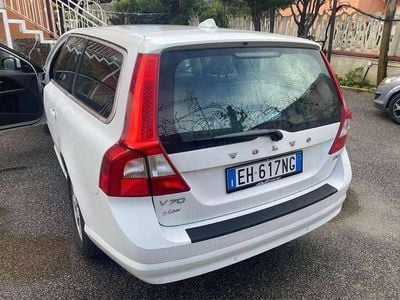 Usata Volvo V70 Summum 163 CV (119 kW) 2011 Bianco Station wagon