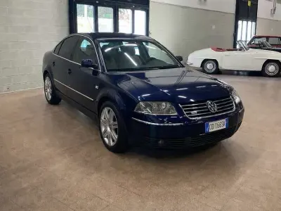 Usata VW Passat 275 CV (202 kW) 2001 Berlina