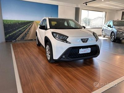 Usata Toyota Aygo X Active 72 CV (52 kW) 2024 Bianco SUV