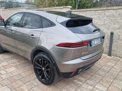 Begagnad Jaguar E-Pace