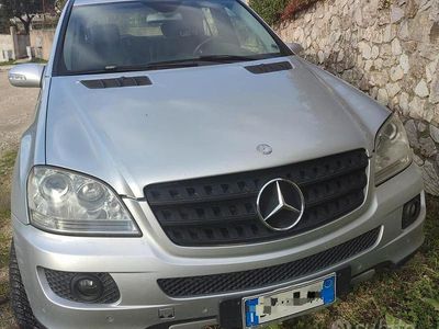 Usata Mercedes ML280 Chrome 190 CV (139 kW) 2006 Grigio SUV