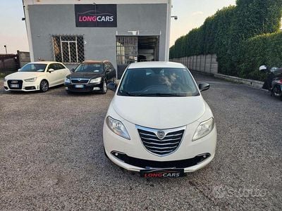 Usata Lancia Ypsilon S 85 CV (62 kW) 2013 Bianco Utilitaria