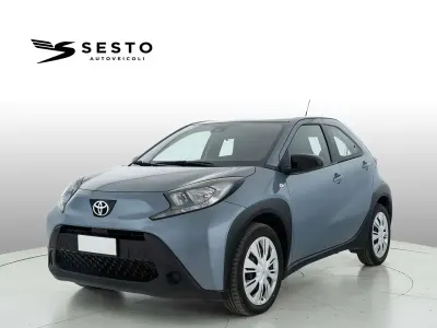 Usata Toyota Aygo X Active 72 CV (52 kW) 2024 Grigio SUV