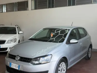 Usata VW Polo Trendline 75 CV (55 kW) 2009 Argento Utilitaria