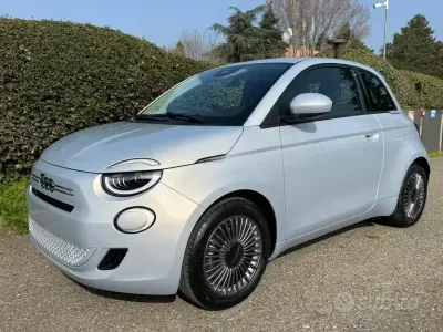 Nouvelle Fiat 500 65 ch (47 kW) 2026 Gris Berline