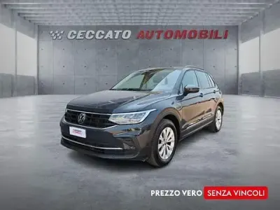 Usata VW Tiguan Life 150 CV (110 kW) 2023 Grigio SUV