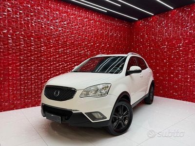 Usata Ssangyong (KGM) Korando 175 CV (128 kW) 2011 Bianco Station wagon