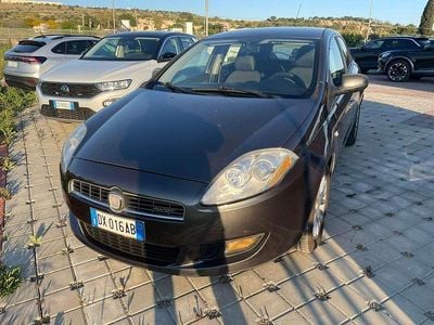 Usata Fiat Bravo Dynamic 120 CV (88 kW) 2007 Grigio Utilitaria