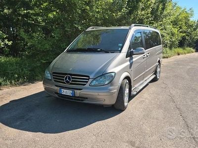 Begagnad Mercedes Viano 204 HK (150 kW) 2008 Grå Minibuss