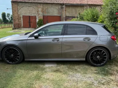 Usata Mercedes A250 Premium 224 CV (164 kW) 2020 Grigio Berlina