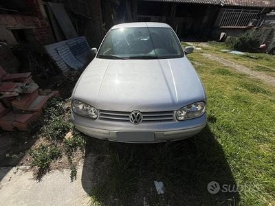 Usata VW Golf IV 115 CV (84 kW) 2000 Grigio Berlina