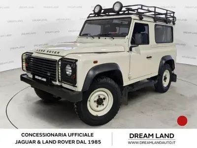 Usado Land Rover Defender 122 CV (89 kW) 2009 Blanco Familiar