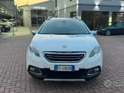 Usata Peugeot 2008 S 99 CV (72 kW) 2016 Bianco SUV