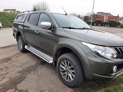 usata Mitsubishi L200 L200d.cab 2.4d Intense Navi 4wd 154cv N1 my19