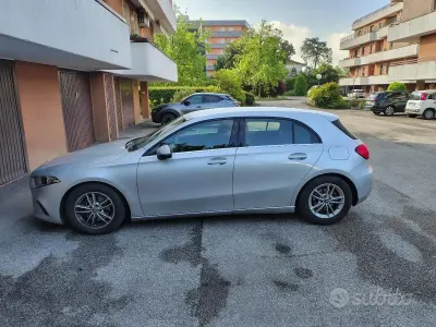 Usata Mercedes 200 163 CV (119 kW) 2020 Grigio Berlina