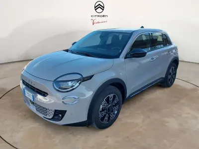 Usata Fiat 600 Pop 145 CV (106 kW) 2025 Beige SUV