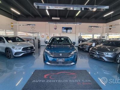 Usata Peugeot 3008 Allure 131 CV (96 kW) 2021 Blu SUV
