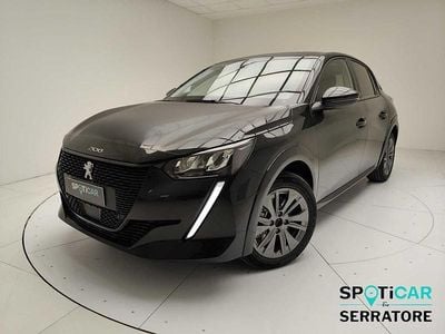 Usata Peugeot e-208 Allure 100 kW (136 CV) 2023 Nero Utilitaria