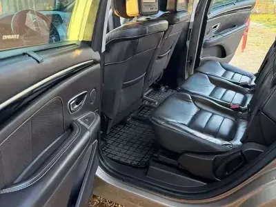 Usata Renault Espace 160 CV (117 kW) 2016 Marrone Monovolume