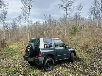 Usata Suzuki Vitara 96 CV (70 kW) 1995 Nero Cabrio
