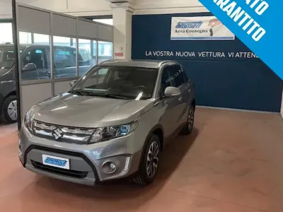 Second-hand Suzuki Vitara 120 CP (88 kW) 2015 Gri SUV