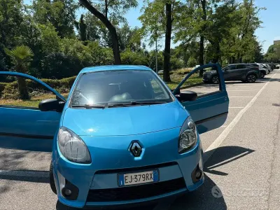 Usata Renault Twingo 75 CV (55 kW) 2011 Blu Utilitaria
