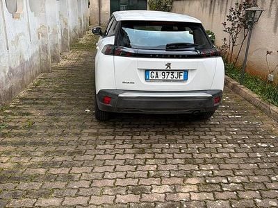 Używany Peugeot 2008 102 KM (75 kW) 2020 Biały SUV