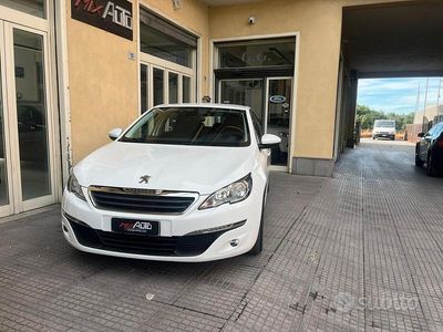 Begagnad Peugeot 308 Business-Line 120 HK (88 kW) 2015 Vit Kombi