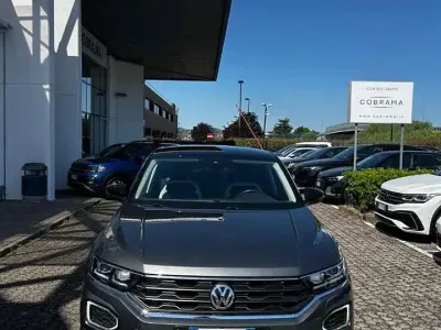 Usata VW T-Roc Advance 150 CV (110 kW) 2019 Grigio scuro SUV