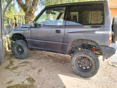 Usata Suzuki Vitara 75 CV (55 kW) 1993 Grigio SUV