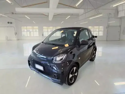 Usata Smart ForTwo Coupé Passion 41 kW (56 CV) 2021 Nero Coupé
