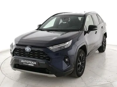 Usata Toyota RAV4 Hybrid Style 178 CV (130 kW) 2022 Blu SUV