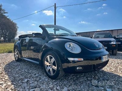 Usata VW New Beetle 105 CV (77 kW) 2006 Nero Utilitaria