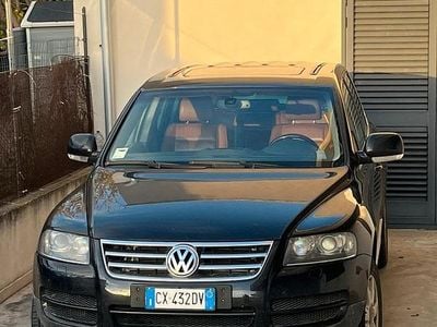 Usata VW Touareg 224 CV (164 kW) 2005 Nero SUV