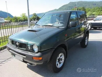 Usata Nissan Terrano 125 CV (91 kW) 1998 Verde SUV