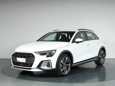 Nuova Audi A3 Advanced 150 CV (110 kW) 2025 Bianco arkona Berlina