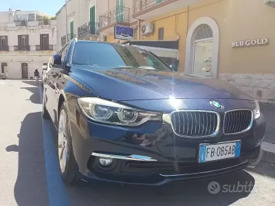 Usata BMW 320 Luxury Line 190 CV (139 kW) 2016 Blu Station wagon