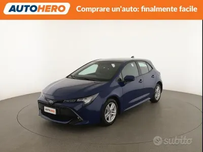 Usata Toyota Corolla 98 CV (72 kW) 2019 Bluazzurro Berlina