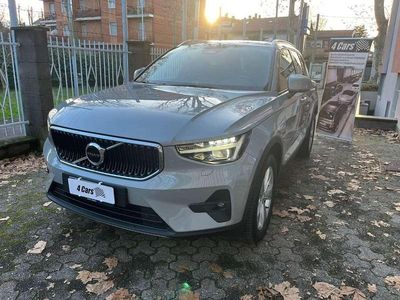 Grigio Usata 2025 Volvo XC40 Core SUV | 32.900 € (Cara)
