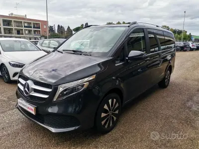 Usata Mercedes V220