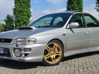 Usata Subaru Impreza 218 CV (160 kW) 2000 Grigio Berlina