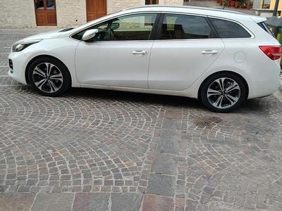 Usata Kia Ceed 2016 Bianco Utilitaria