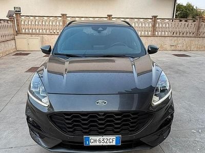 Usata Ford Kuga ST-Line 120 CV (88 kW) 2022 Grigio SUV