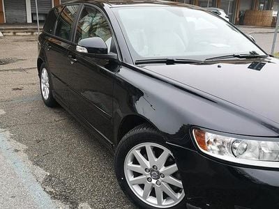 Usata Volvo V50 124 CV (91 kW) 2010 Nero Station wagon