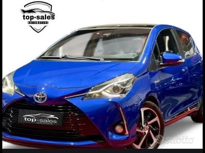 Usata Toyota Yaris Hybrid Style 73 CV (53 kW) 2019 Blu Berlina