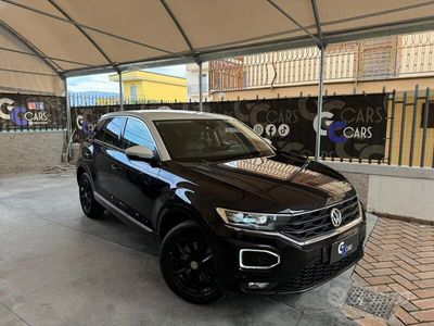 Usata VW T-Roc Advance 150 CV (110 kW) 2018 Nero SUV