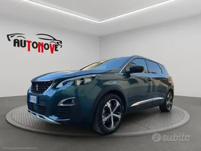 Usata Peugeot 5008 GT-line 131 CV (96 kW) 2020 Verde SUV