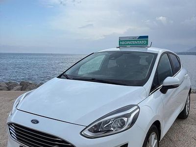 Usata Ford Fiesta Titanium 85 CV (62 kW) 2019 Bianco Utilitaria